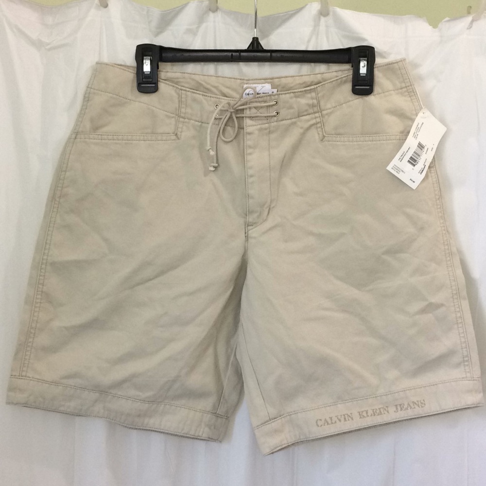 NWT Calvin Klein Tie Front Bermuda shorts size 9